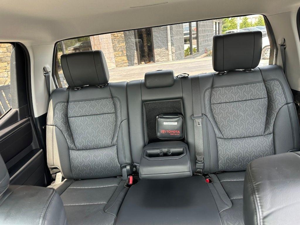 Toyota Tundra 4WD SR5 CrewMax 5.5' Bed (Natl) 2024