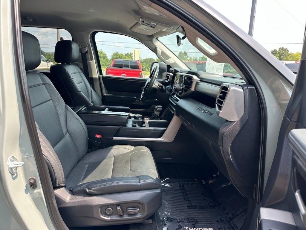 Toyota Tundra 4WD SR5 CrewMax 5.5' Bed (Natl) 2024