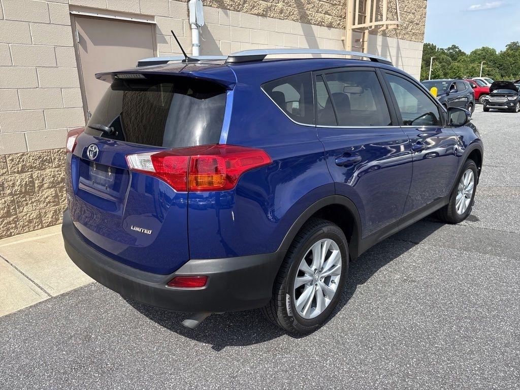 Toyota RAV4 FWD 4dr Limited (Natl) 2015