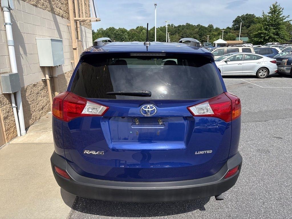 Toyota RAV4 FWD 4dr Limited (Natl) 2015