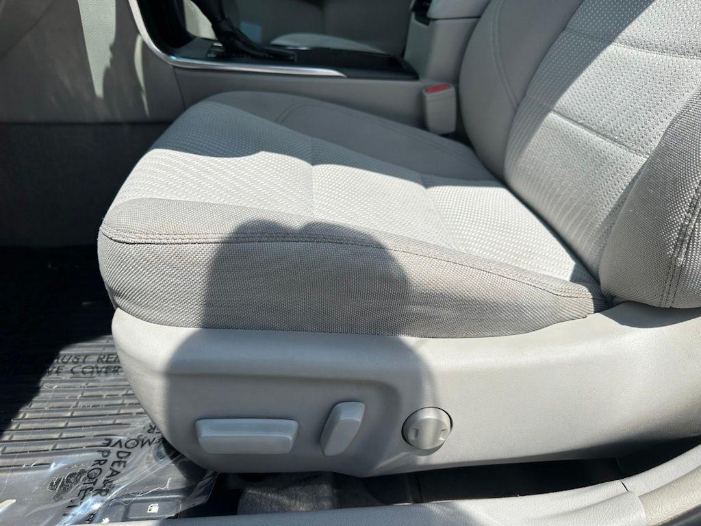 Toyota Camry Hybrid 4dr Sdn XLE (Natl) 2016