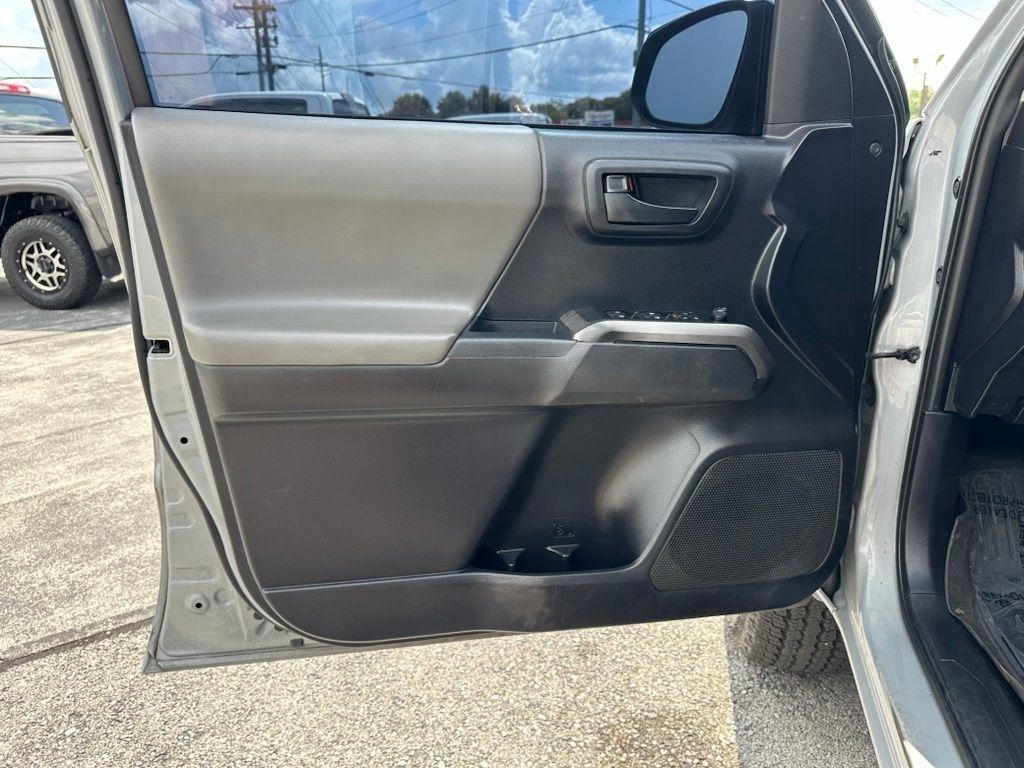 Toyota Tacoma 4WD TRD Off Road Double Cab 5' Bed V6 MT (Natl) 2021