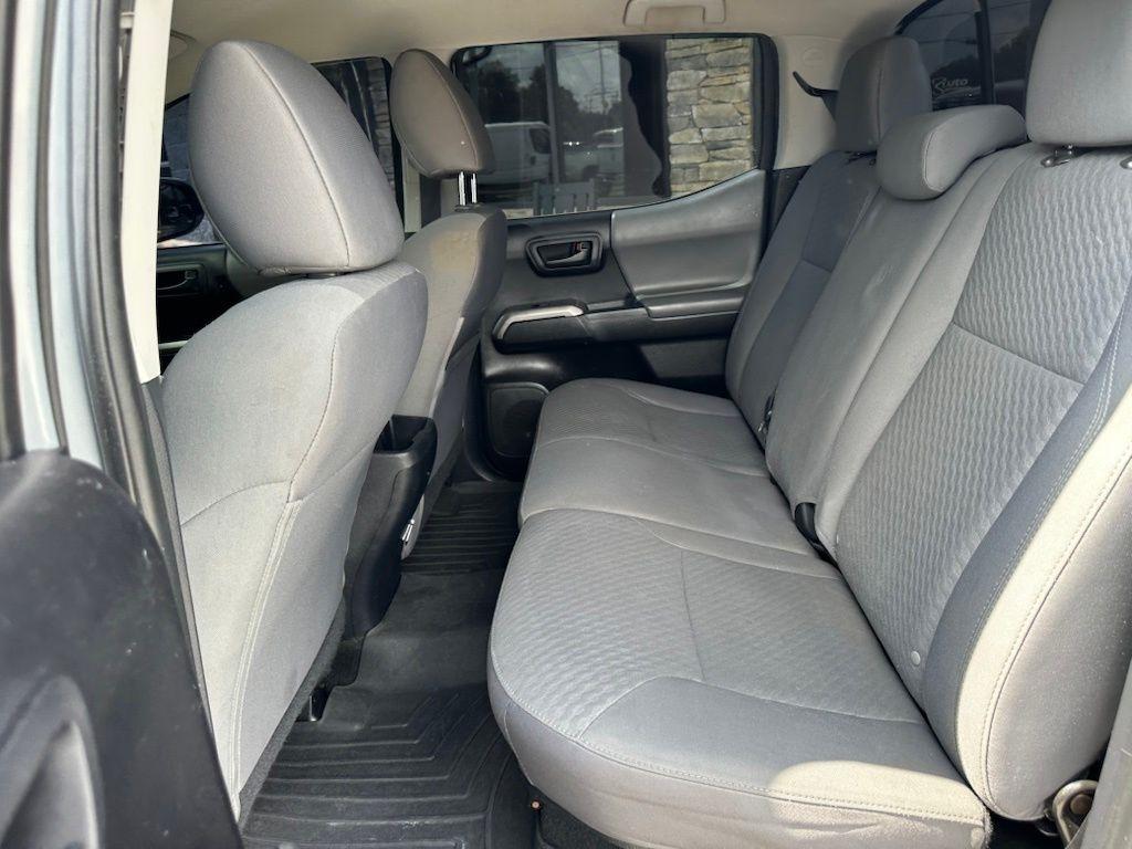 Toyota Tacoma 4WD TRD Off Road Double Cab 5' Bed V6 MT (Natl) 2021