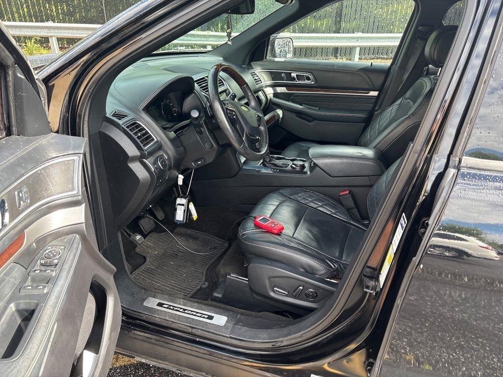 Ford Explorer Platinum 4WD 2017