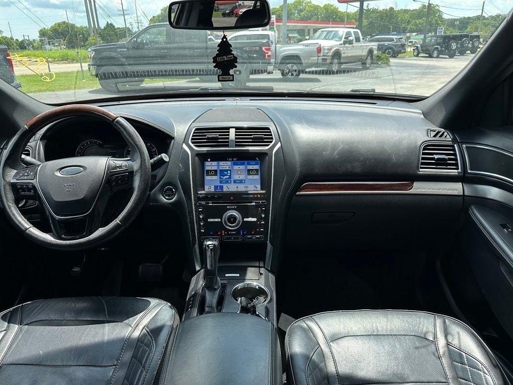 Ford Explorer Platinum 4WD 2017