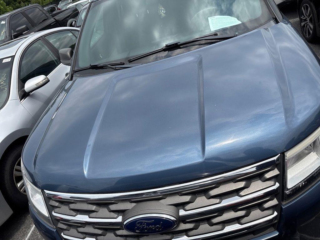 Ford Explorer Base FWD 2018