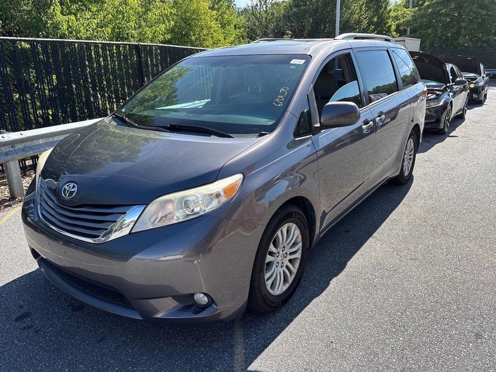 Toyota Sienna 5dr 8-Pass Van XLE Premium FWD (Natl) 2015