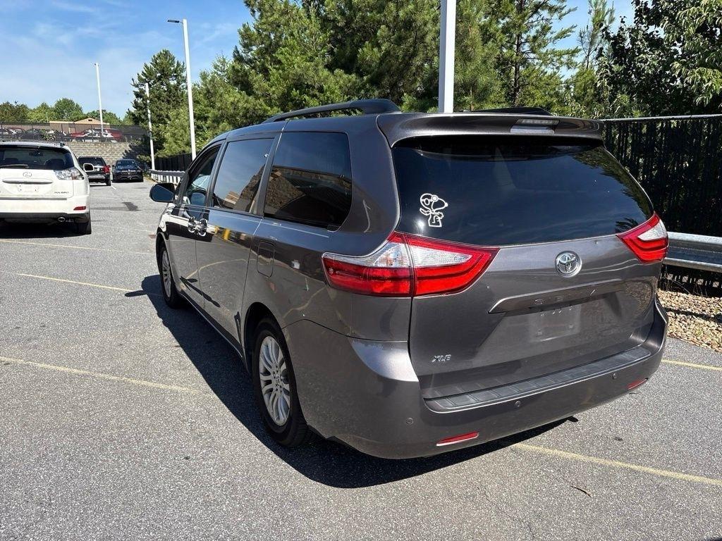 Toyota Sienna 5dr 8-Pass Van XLE Premium FWD (Natl) 2015