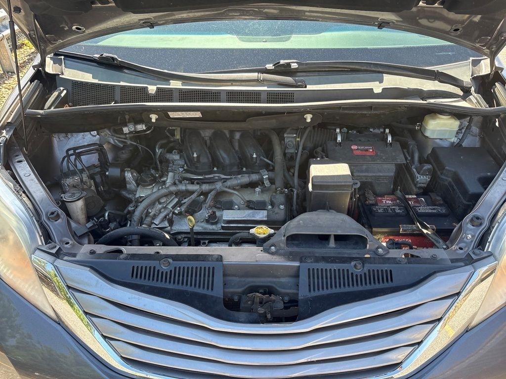 Toyota Sienna 5dr 8-Pass Van XLE Premium FWD (Natl) 2015