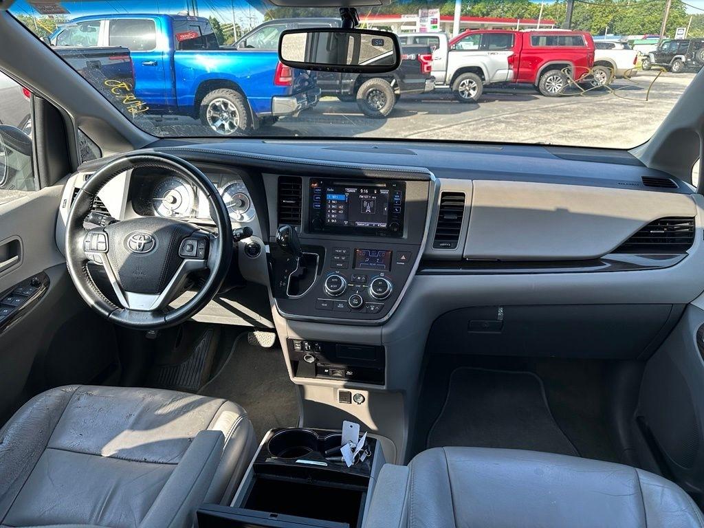 Toyota Sienna 5dr 8-Pass Van XLE Premium FWD (Natl) 2015