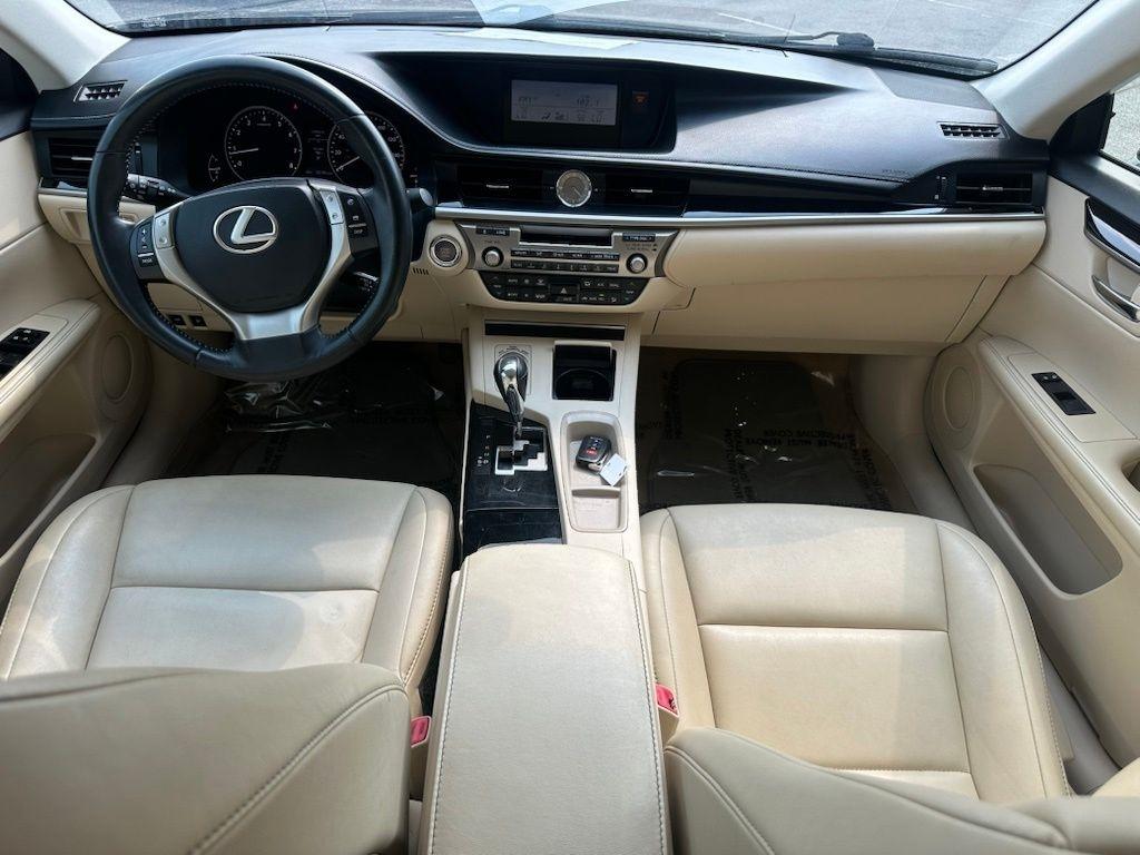 Lexus ES 350 4dr Sdn 2014