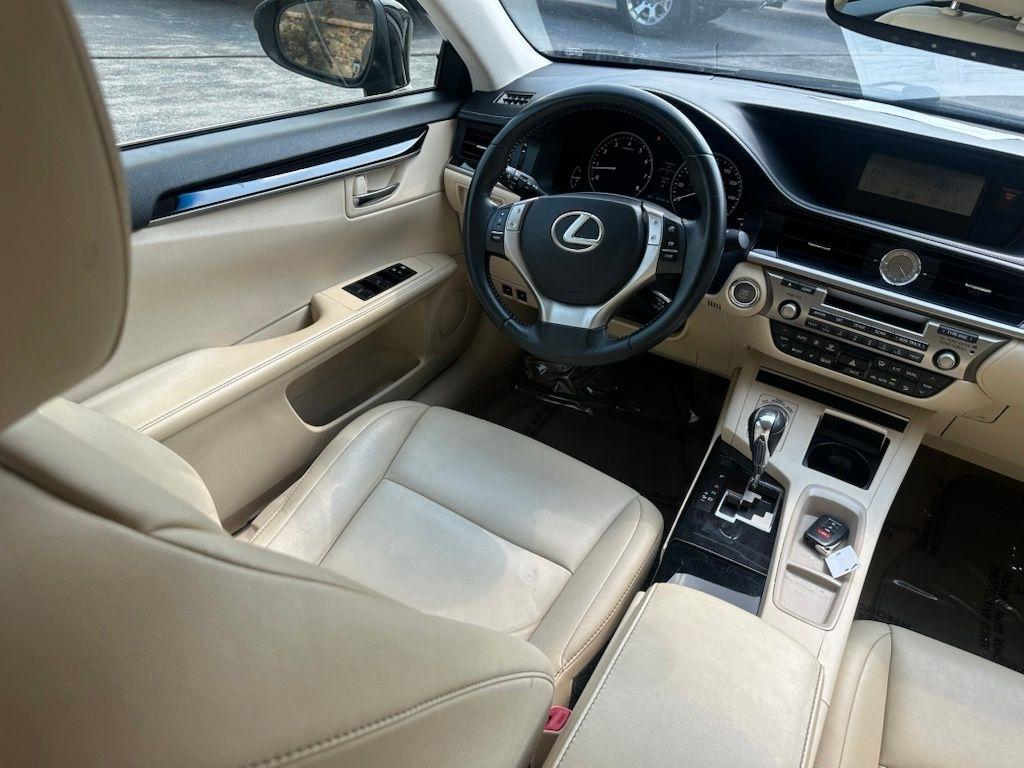Lexus ES 350 4dr Sdn 2014