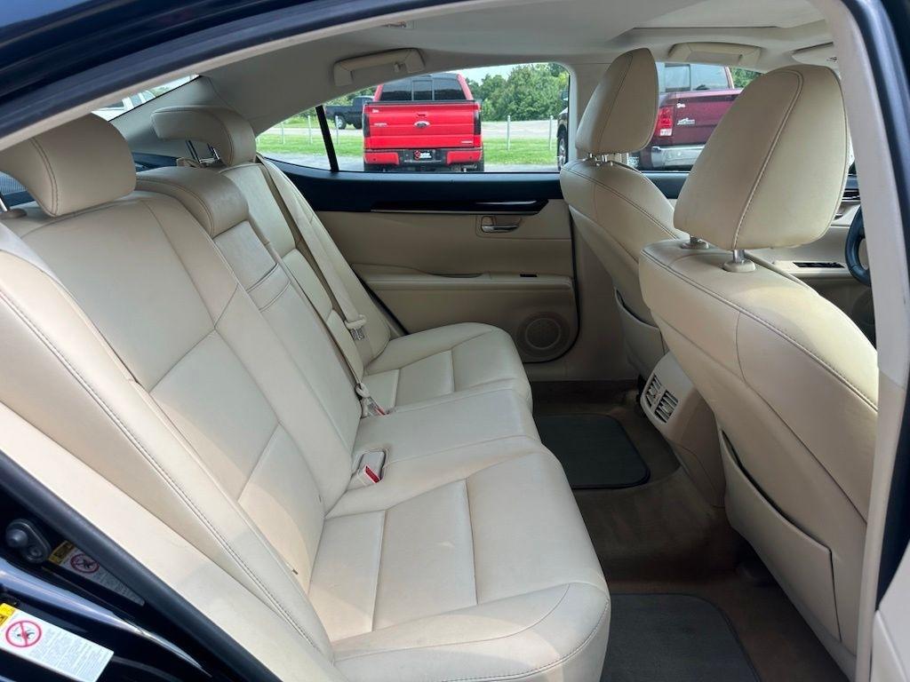 Lexus ES 350 4dr Sdn 2014