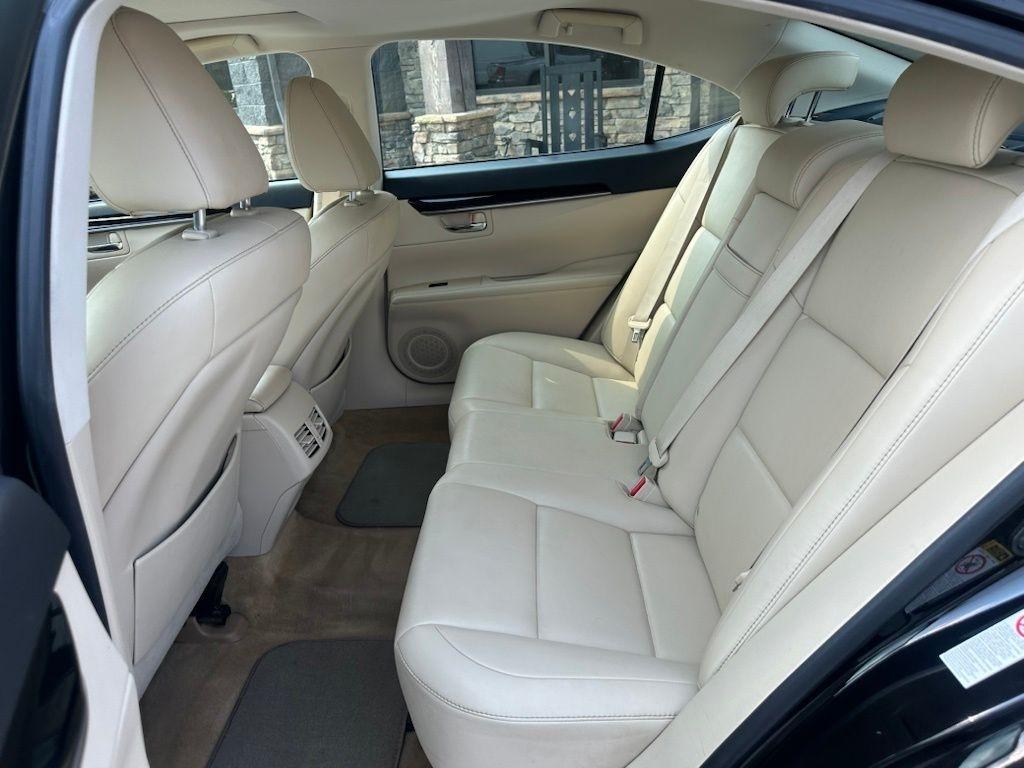 Lexus ES 350 4dr Sdn 2014
