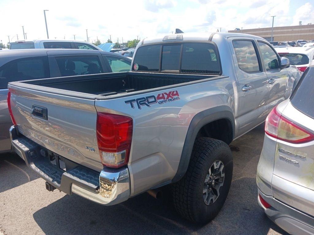 Toyota Tacoma 4WD Double Cab V6 MT TRD Off Road (Natl) 2016