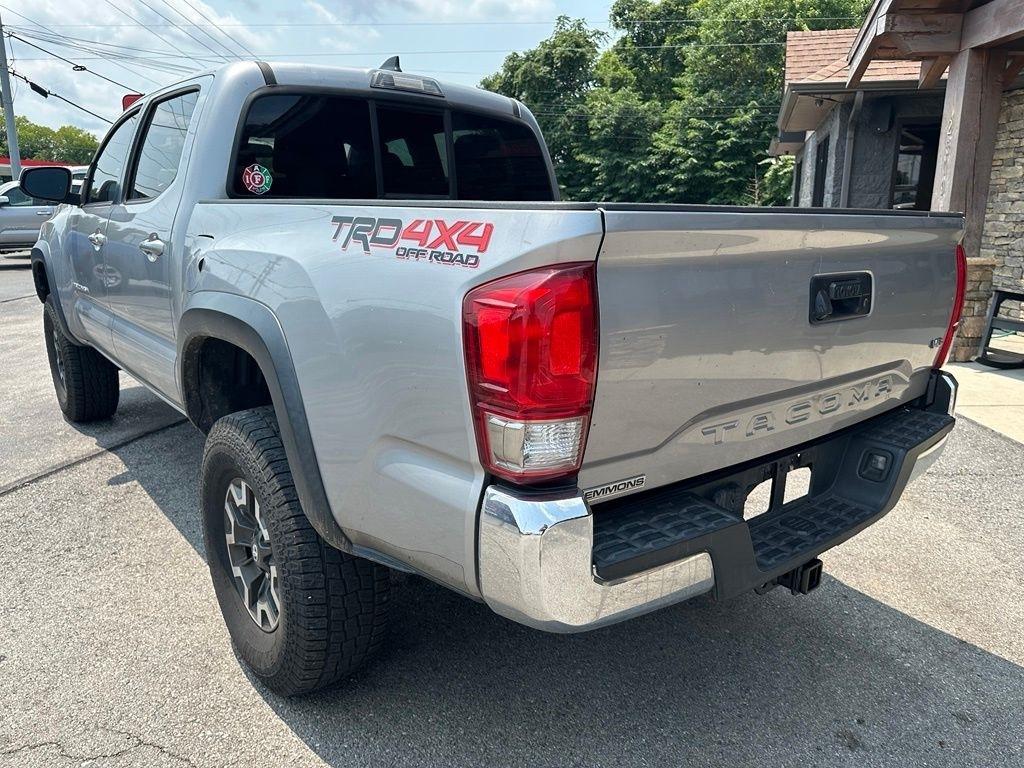 Toyota Tacoma 4WD Double Cab V6 MT TRD Off Road (Natl) 2016