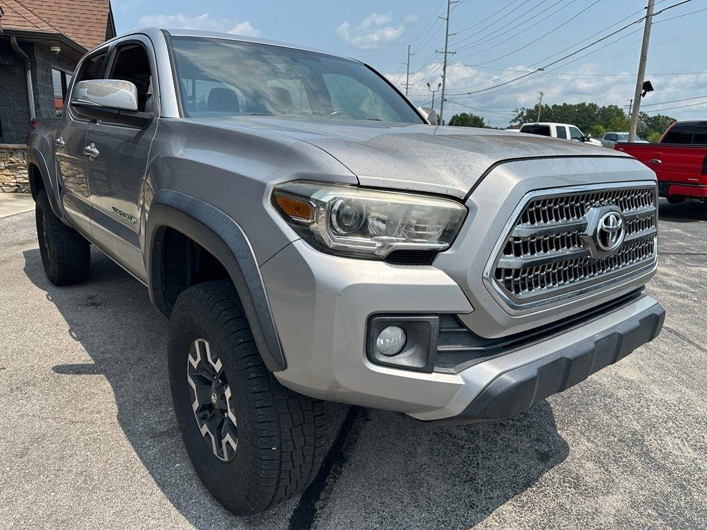 Toyota Tacoma 4WD Double Cab V6 MT TRD Off Road (Natl) 2016