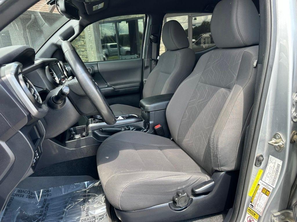 Toyota Tacoma 4WD Double Cab V6 MT TRD Off Road (Natl) 2016