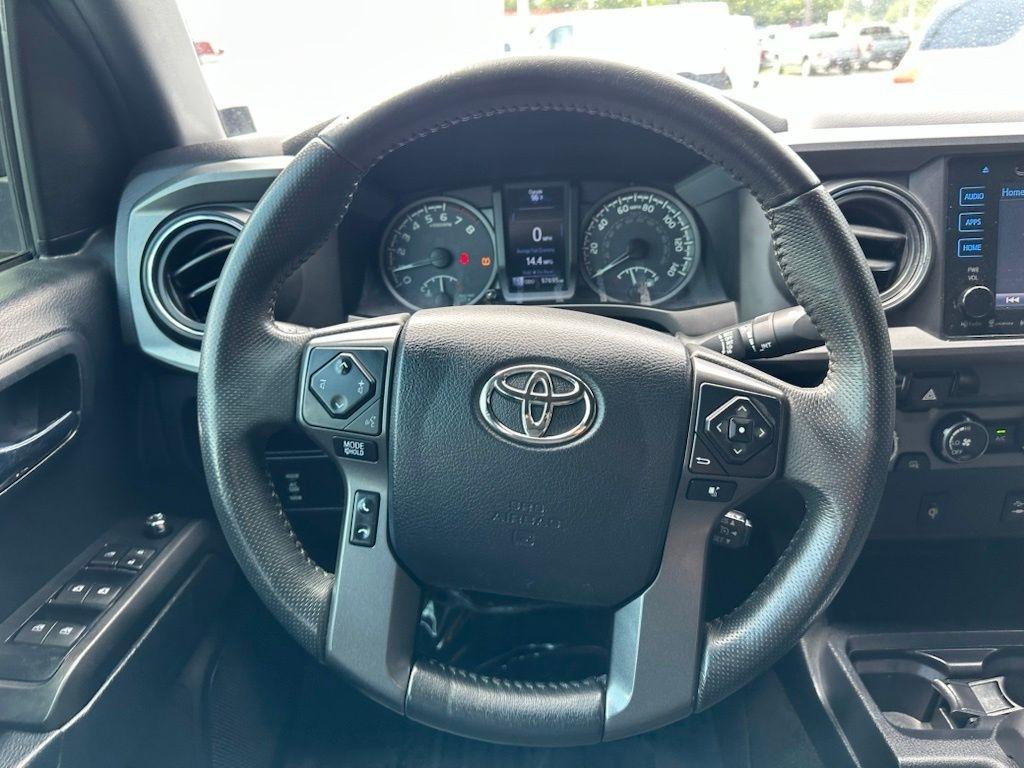 Toyota Tacoma 4WD Double Cab V6 MT TRD Off Road (Natl) 2016