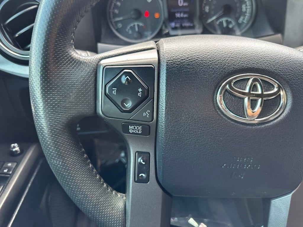 Toyota Tacoma 4WD Double Cab V6 MT TRD Off Road (Natl) 2016