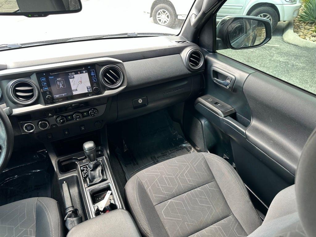 Toyota Tacoma 4WD Double Cab V6 MT TRD Off Road (Natl) 2016