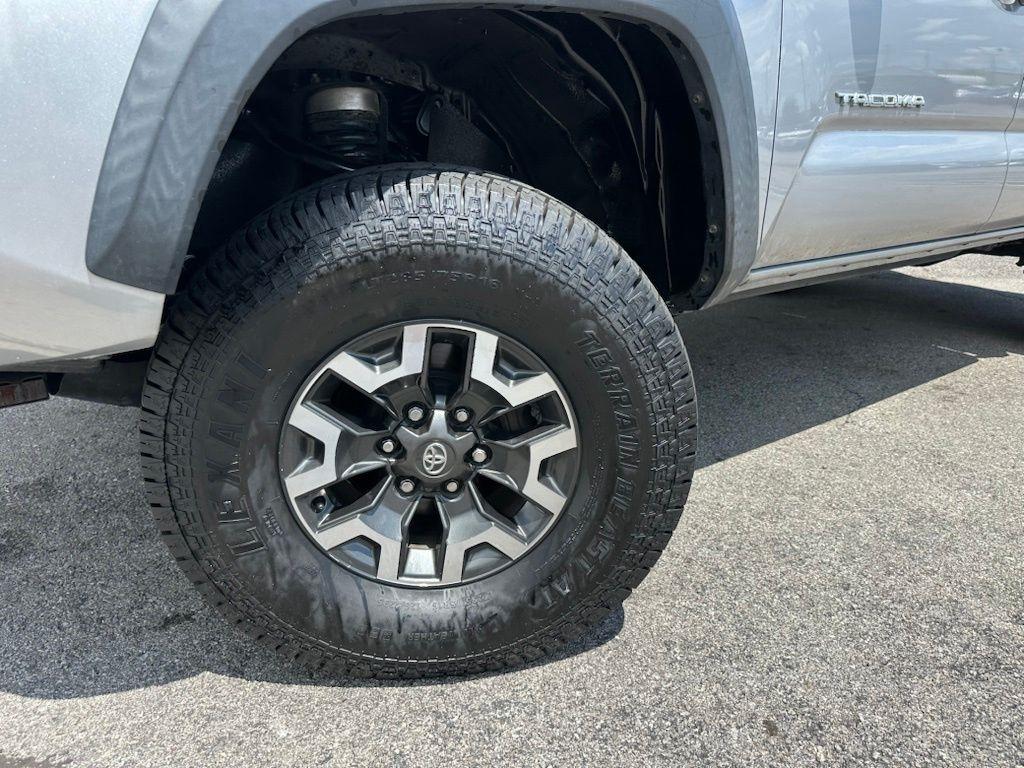 Toyota Tacoma 4WD Double Cab V6 MT TRD Off Road (Natl) 2016