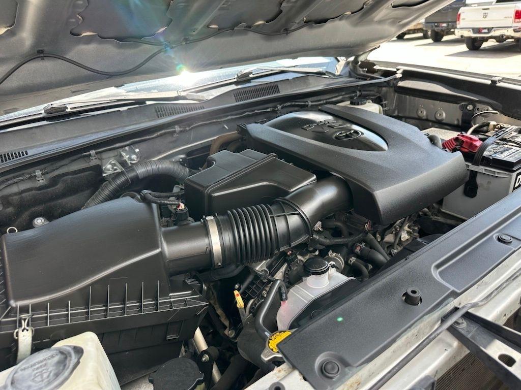Toyota Tacoma 4WD Double Cab V6 MT TRD Off Road (Natl) 2016