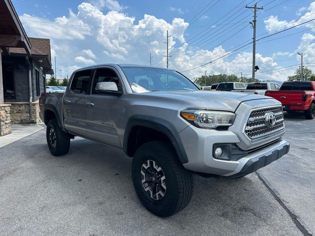 Toyota Tacoma 4WD Double Cab V6 MT TRD Off Road (Natl) 2016