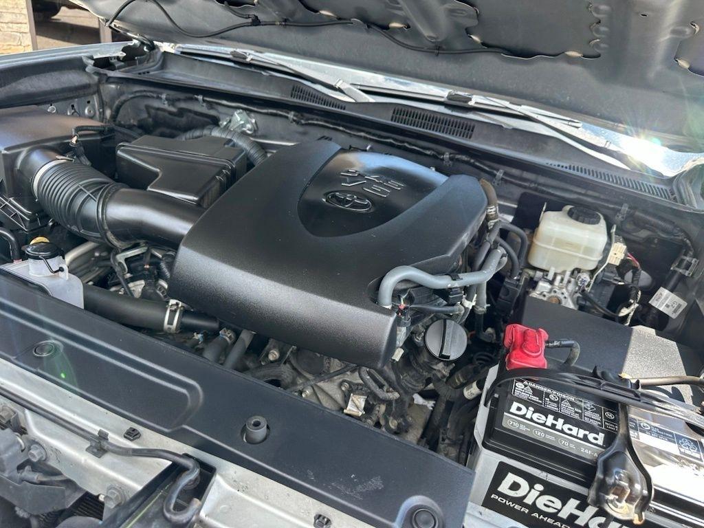Toyota Tacoma 4WD Double Cab V6 MT TRD Off Road (Natl) 2016