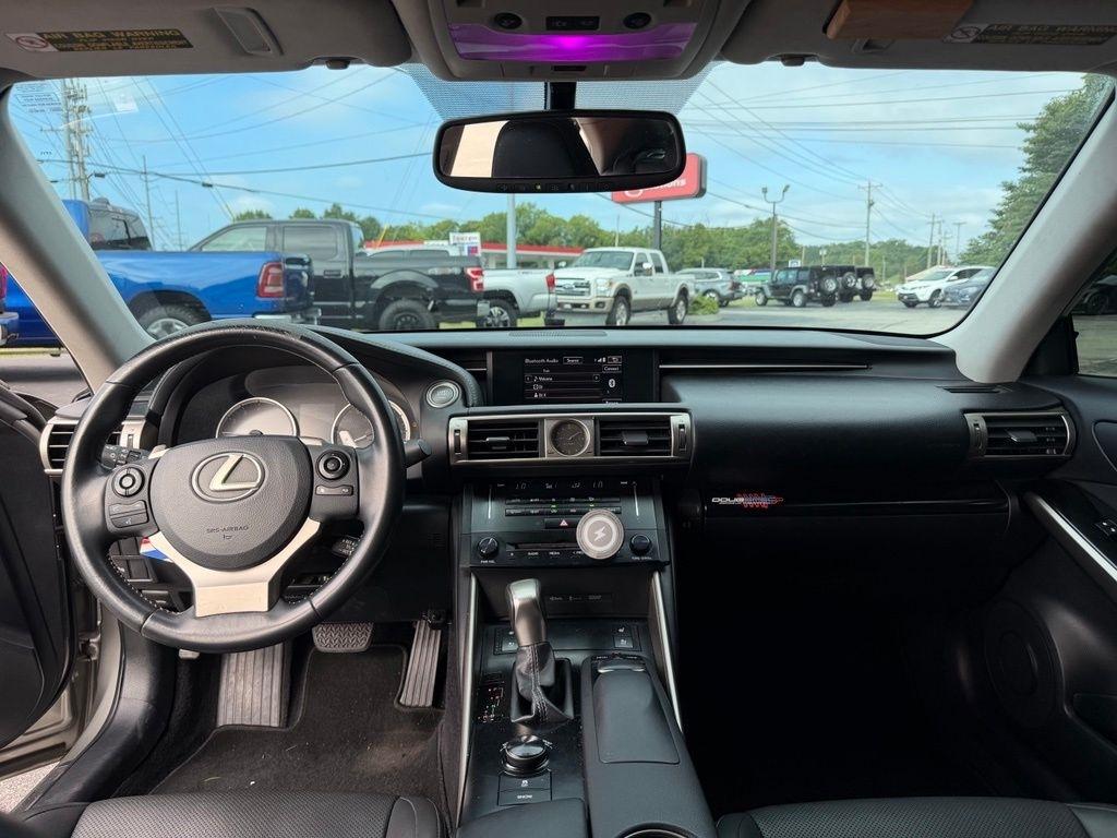 Lexus IS 350 4dr Sdn RWD 2014