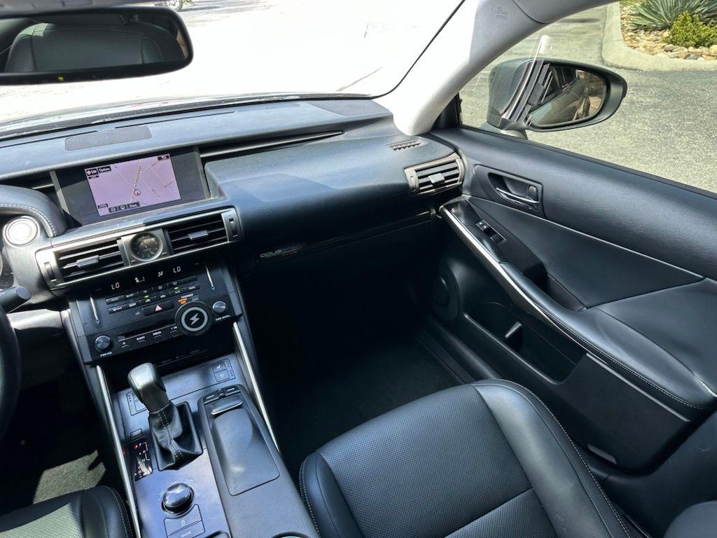 Lexus IS 350 4dr Sdn RWD 2014