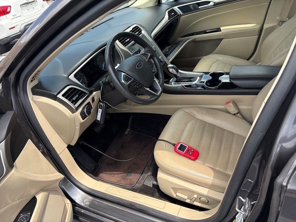 Ford Fusion 4dr Sdn SE FWD 2015