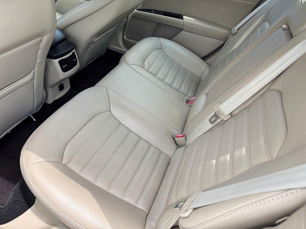 Ford Fusion 4dr Sdn SE FWD 2015