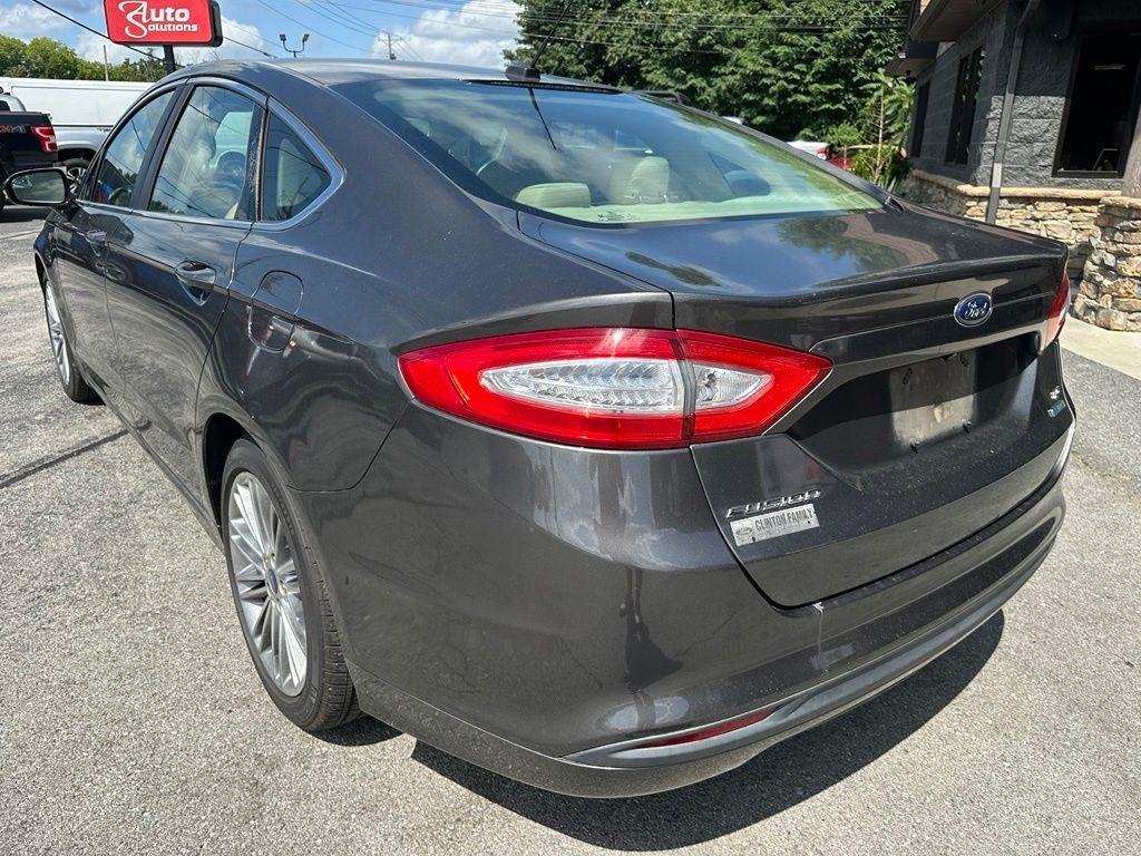 Ford Fusion 4dr Sdn SE FWD 2015