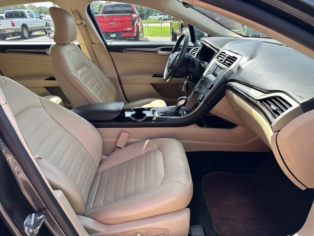 Ford Fusion 4dr Sdn SE FWD 2015