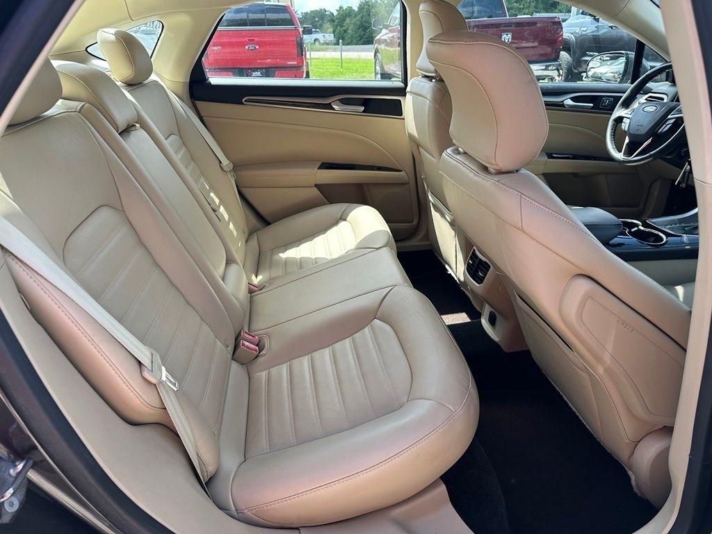 Ford Fusion 4dr Sdn SE FWD 2015