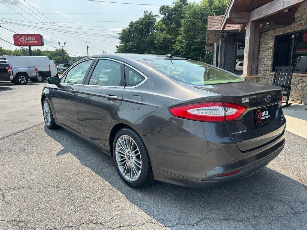 Ford Fusion 4dr Sdn SE FWD 2015