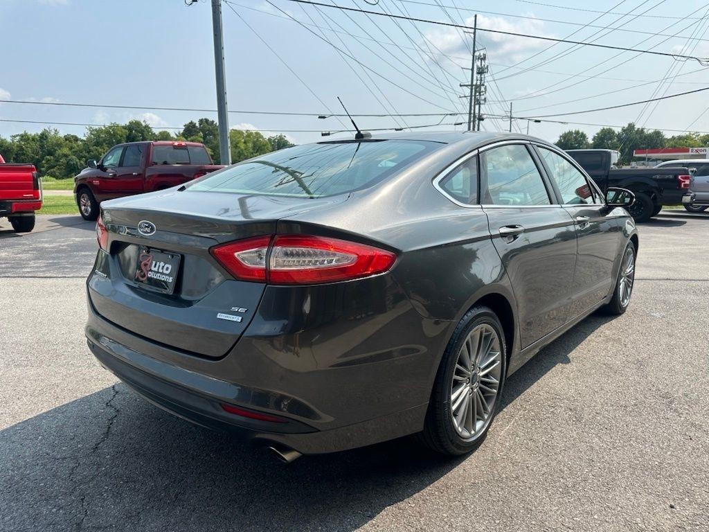 Ford Fusion 4dr Sdn SE FWD 2015