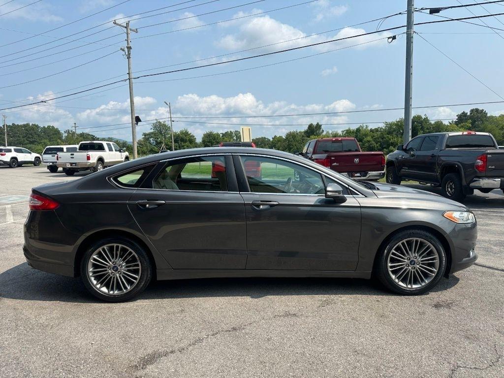 Ford Fusion 4dr Sdn SE FWD 2015