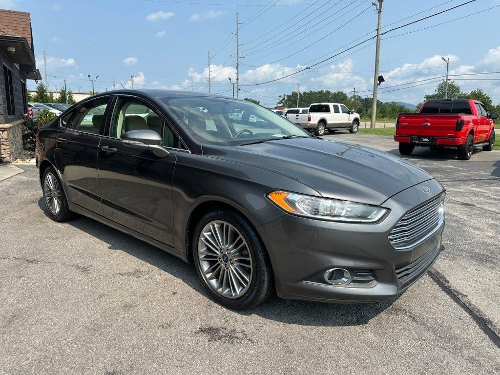 Ford Fusion 4dr Sdn SE FWD 2015