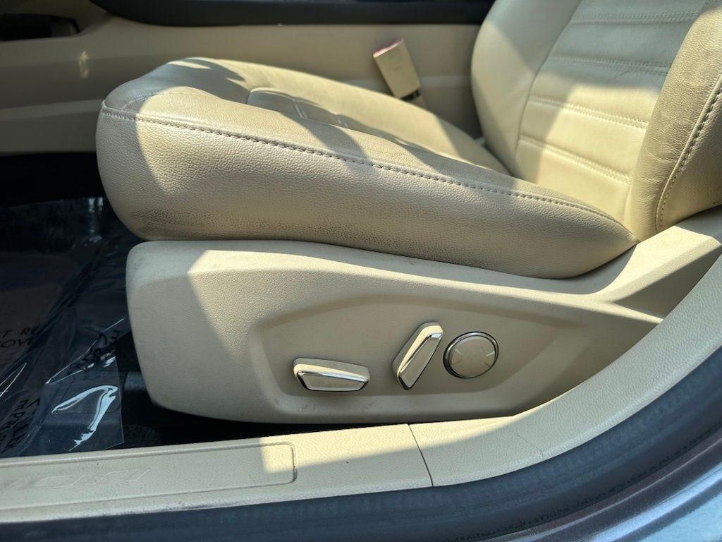 Ford Fusion 4dr Sdn SE FWD 2015