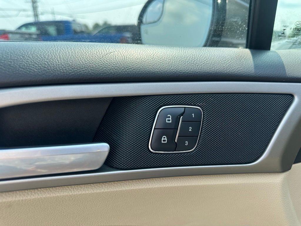 Ford Fusion 4dr Sdn SE FWD 2015