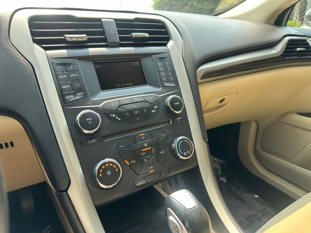 Ford Fusion 4dr Sdn SE FWD 2015