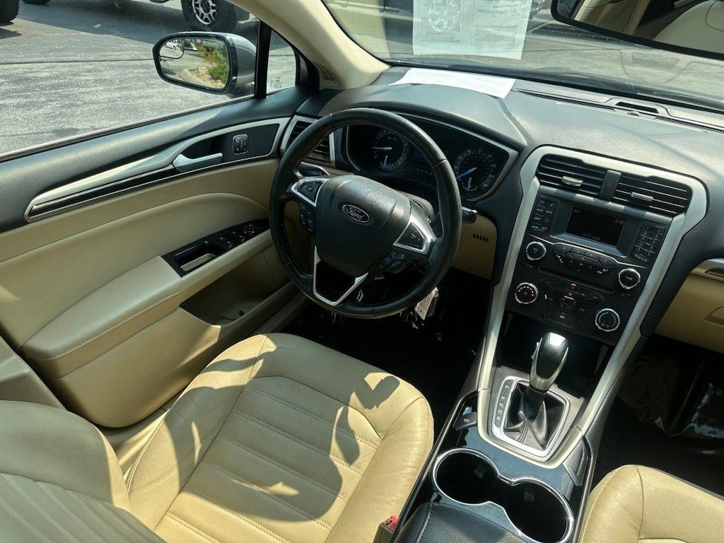Ford Fusion 4dr Sdn SE FWD 2015