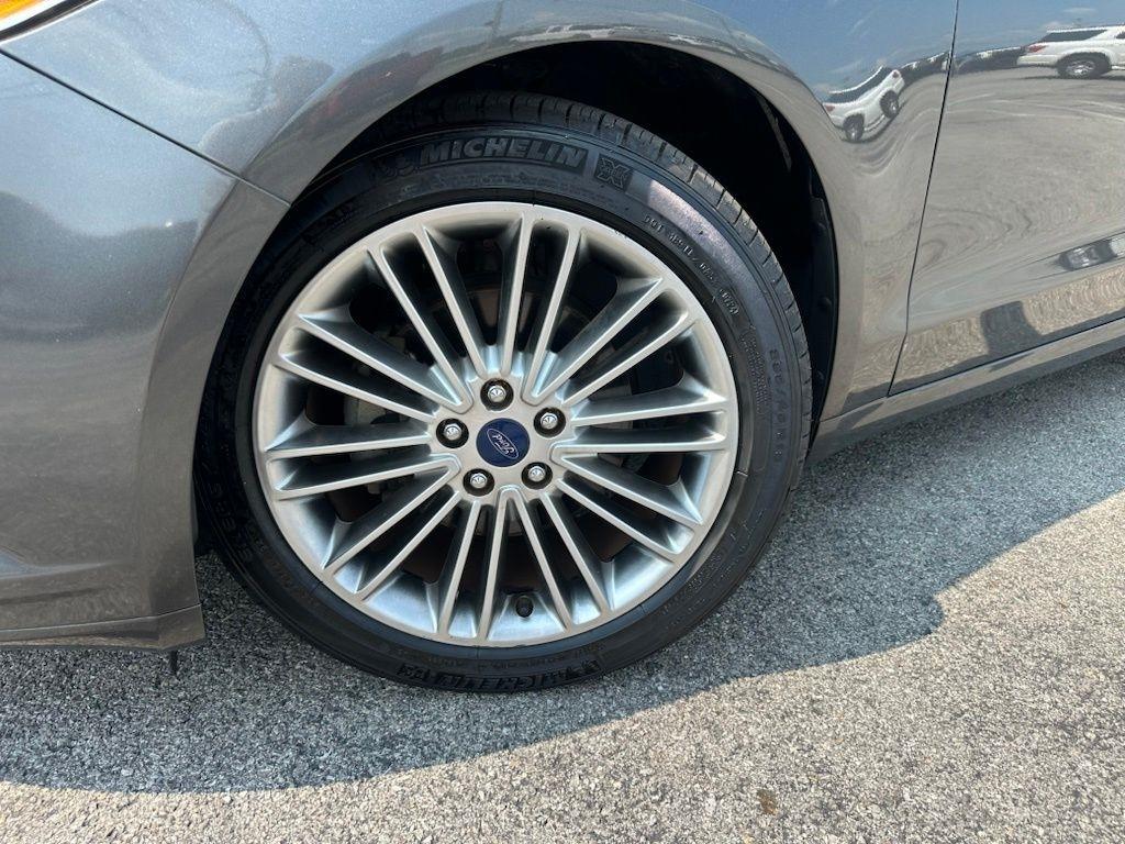 Ford Fusion 4dr Sdn SE FWD 2015