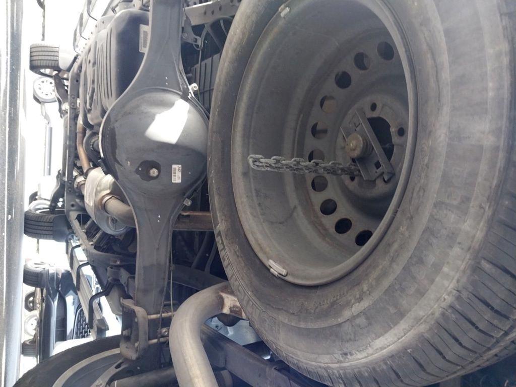 Toyota Tundra 2WD Truck CrewMax 5.7L FFV V8 6-Spd AT LTD (Natl) 2016