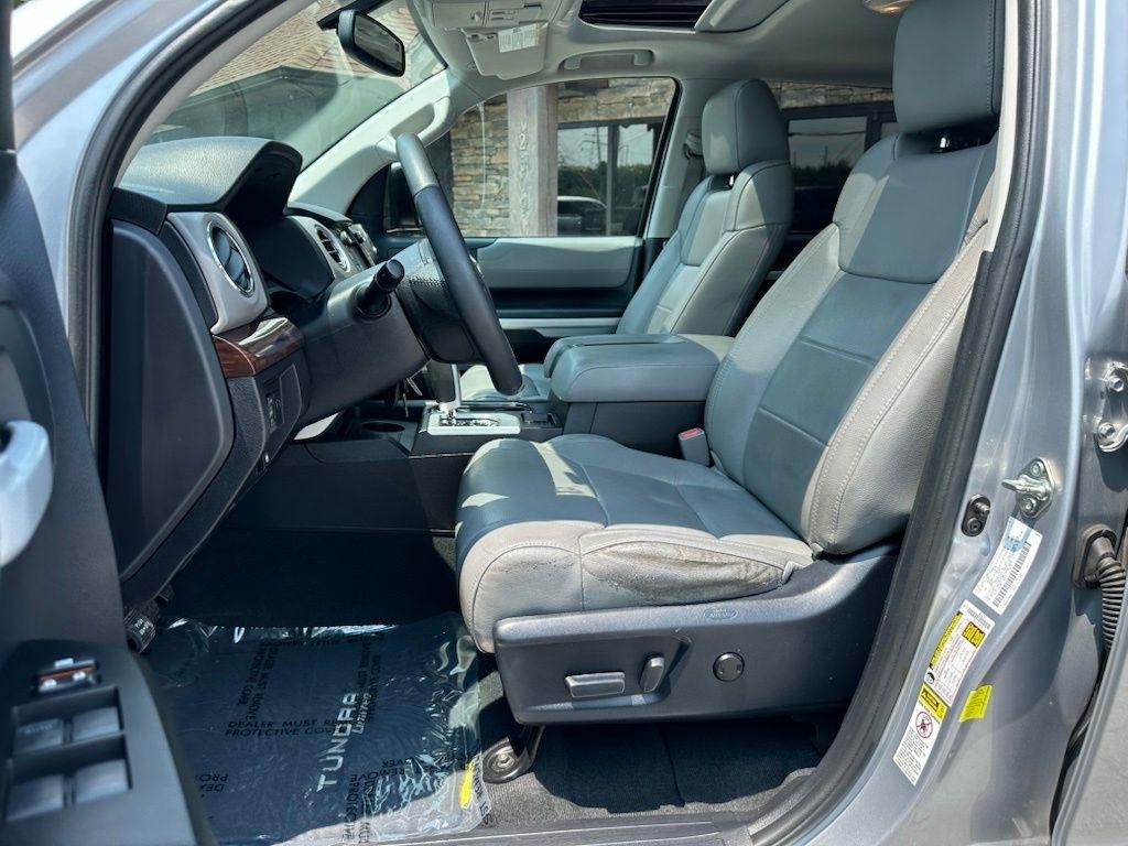 Toyota Tundra Limited Crew Max 2016