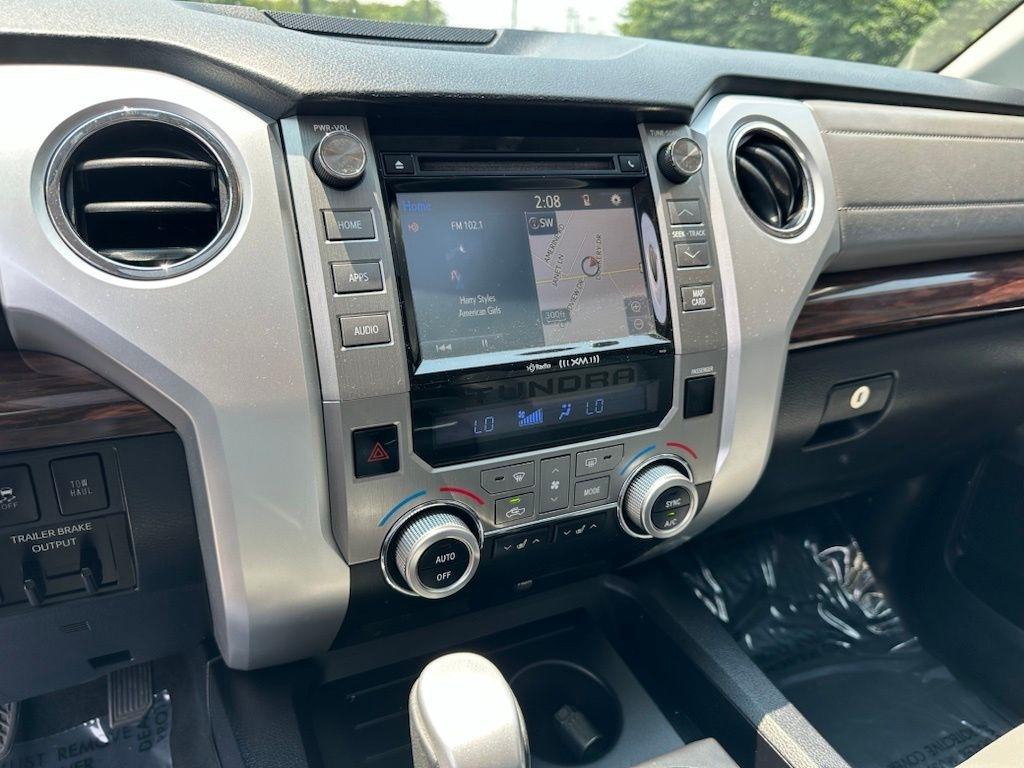Toyota Tundra Limited Crew Max 2016