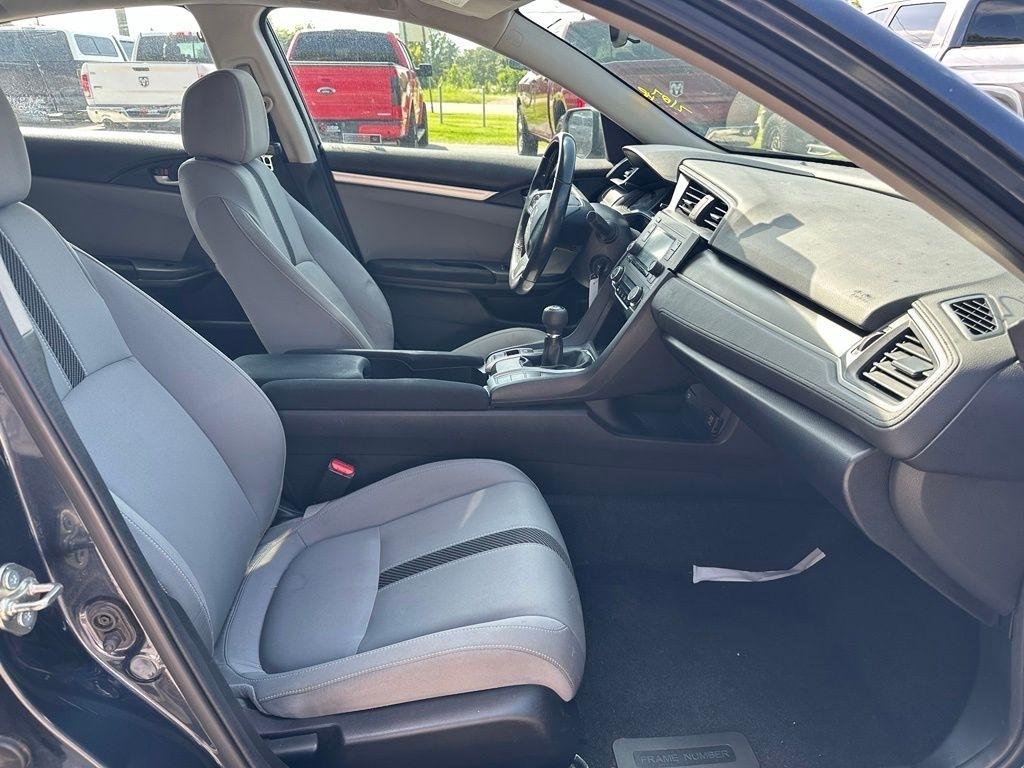 Honda Civic Sedan LX Manual 2017