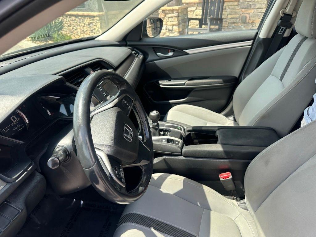 Honda Civic Sedan LX Manual 2017